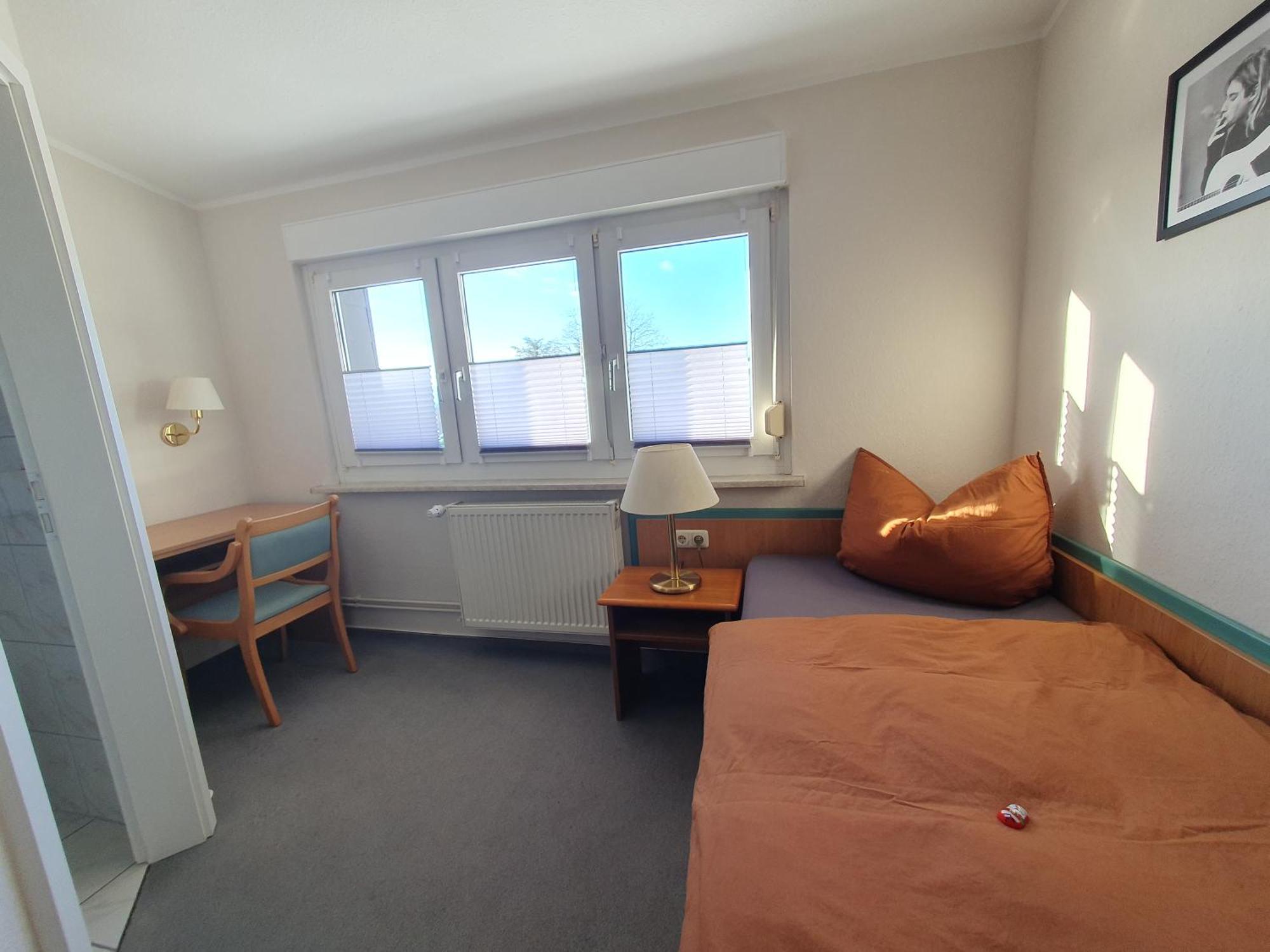 Neumuehler Hof- Ferienwohnung "Thomas" 3 Zimmer,3 Baeder Mit Dusche, Kostenfreie Parkplaetze Vor Dem Haus Schwerin  Bagian luar foto
